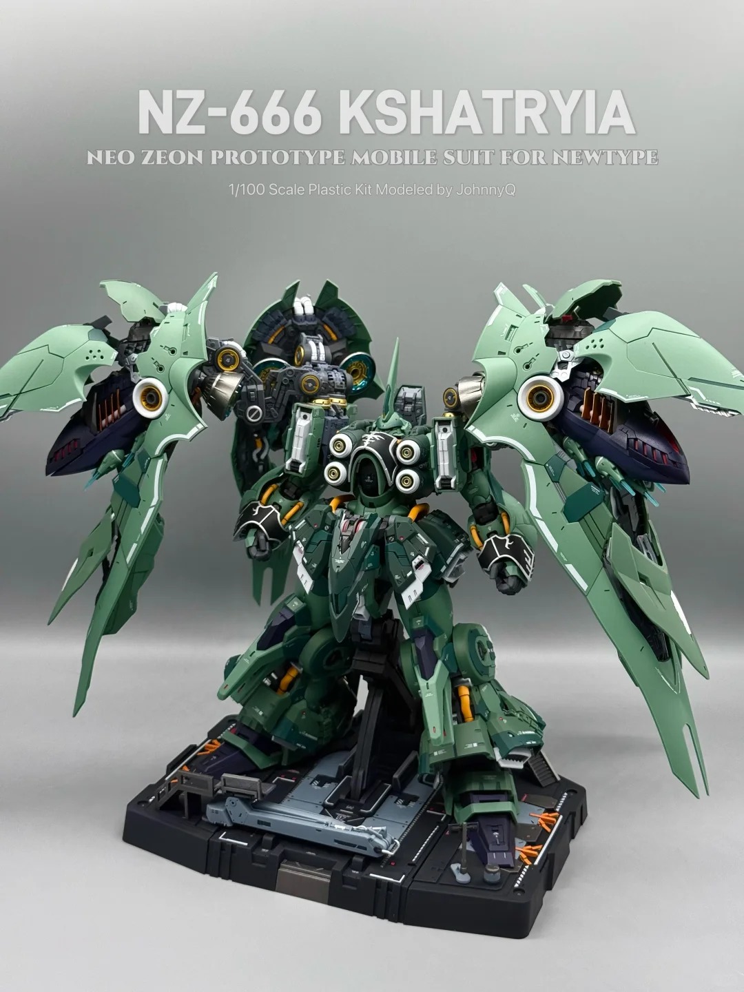 Model Kit Gundam Bandai - En stock: Solomon Axis Zeon Kshatriya