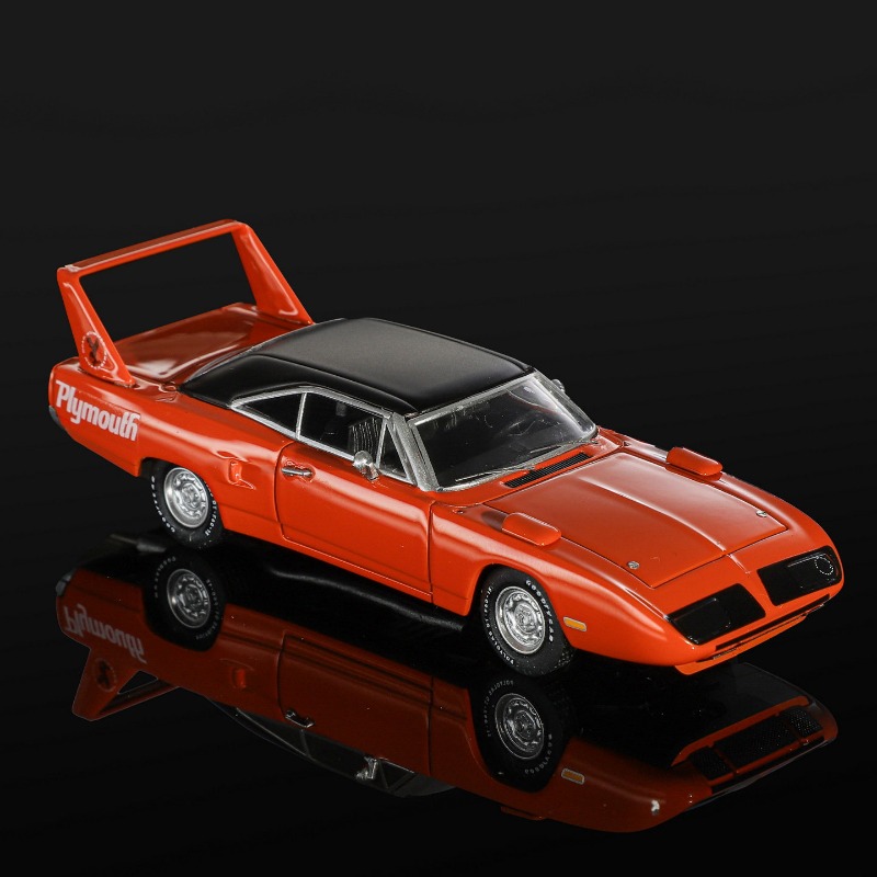 Mirage 1:64 Plymouth Super Bir - Model Kit Runner reseña y precio