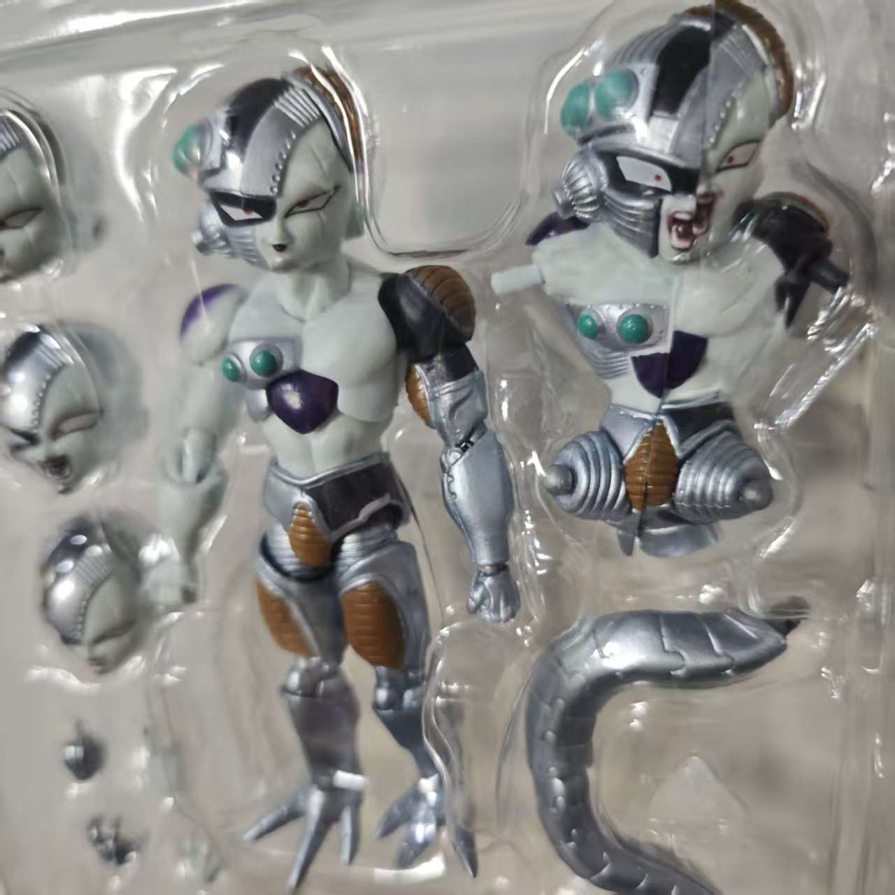 Frieza Mecha Figuras de acción - Model Kit Waifu reseña y precio